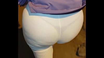 MADUIRA VENEZOLANA EN LA CALLE