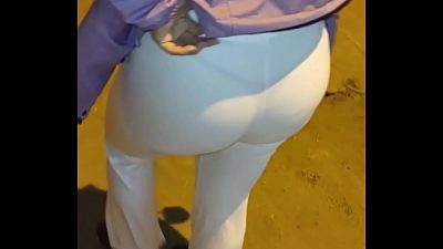 VENEZOLANA PUTA EN LA CALLE