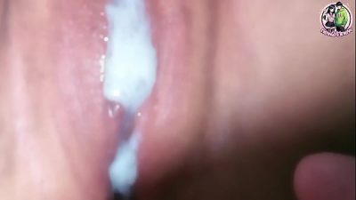 สาวไทยเล่นชู้ตอนผัวไม่อยู่โดนเย็ดแตกในหี Creampie NiNew Thai