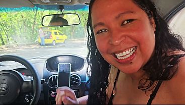 Public car blowjob: hotwife DeisyYeraldine swallows stranger cum then flashes ass in Medellin street